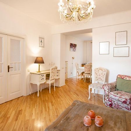 Old Riga Vagnera Quiet Apartment ภายนอก รูปภาพ