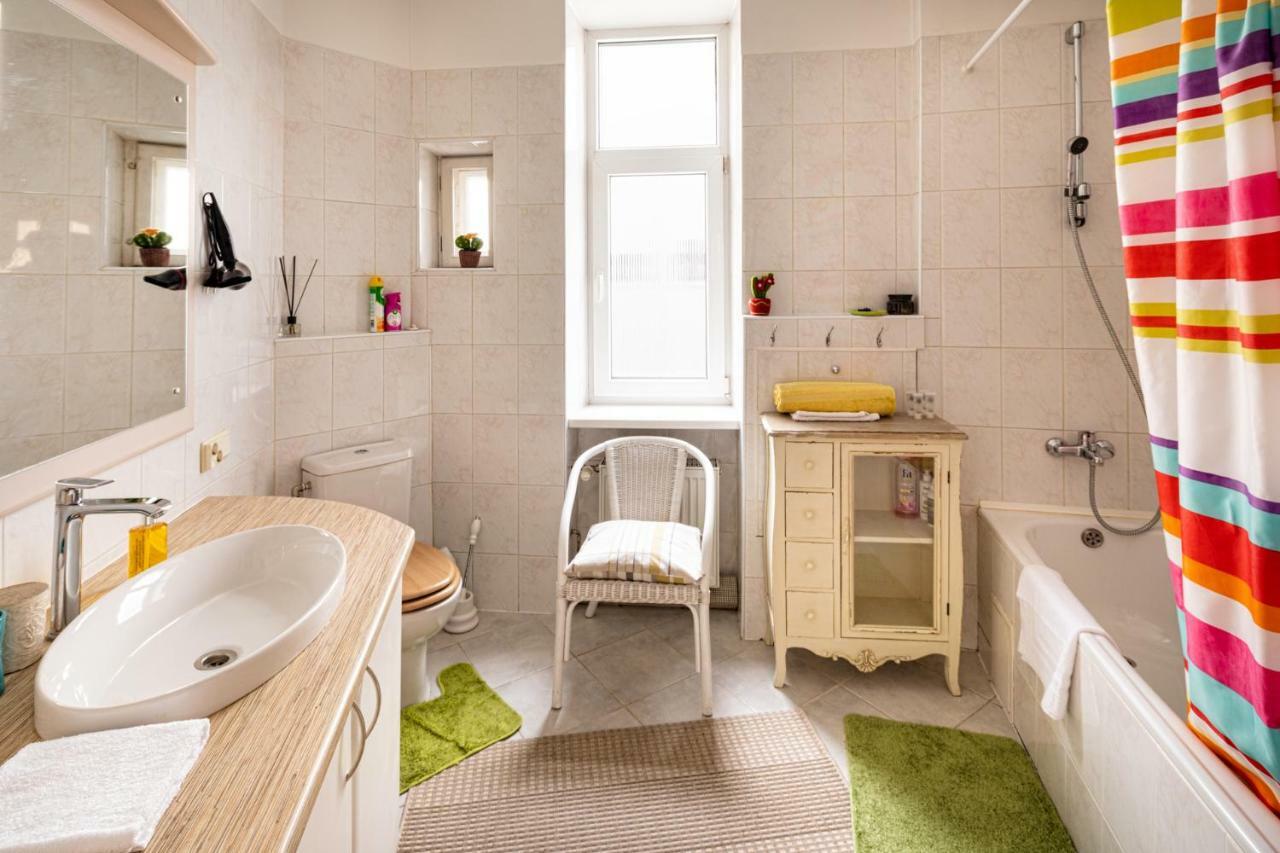 Old Riga Vagnera Quiet Apartment ภายนอก รูปภาพ